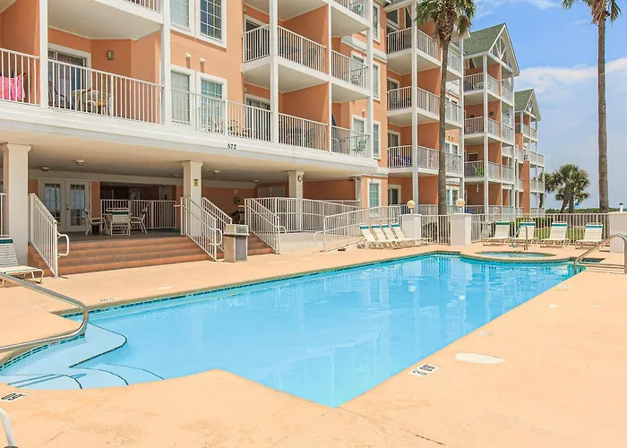 Beautiful Oceanfront With Pool Hot Tub Access Balcony & Wifi *