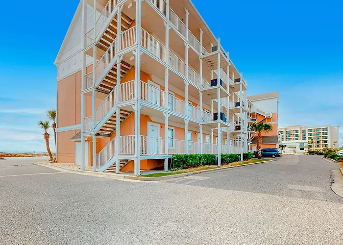 Beautiful Oceanfront With Pool Hot Tub Access Balcony & Wifi Holiday home *